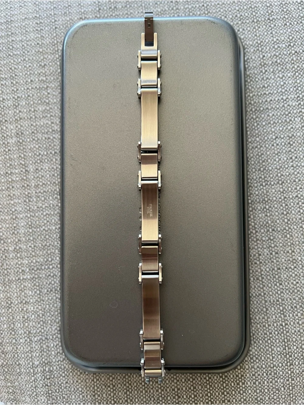 Men’s Stainless Steel and Carbon Fibre Link Bracelet